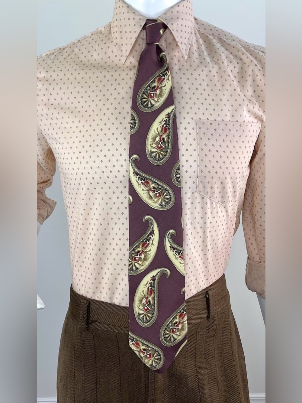 Vintage 1970s Purple Silk Christian Dior Monsieur Men's Necktie with Large Scale